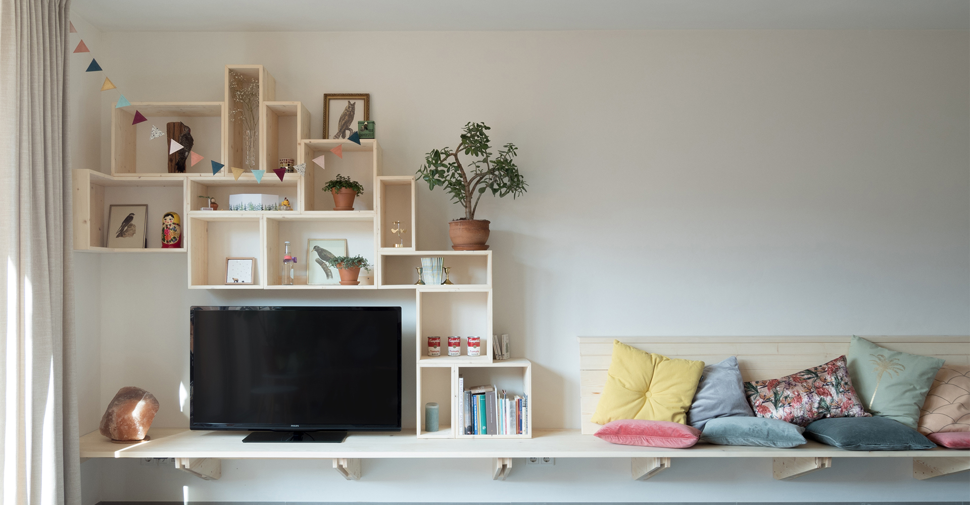 BENCH + OPEN CABINET